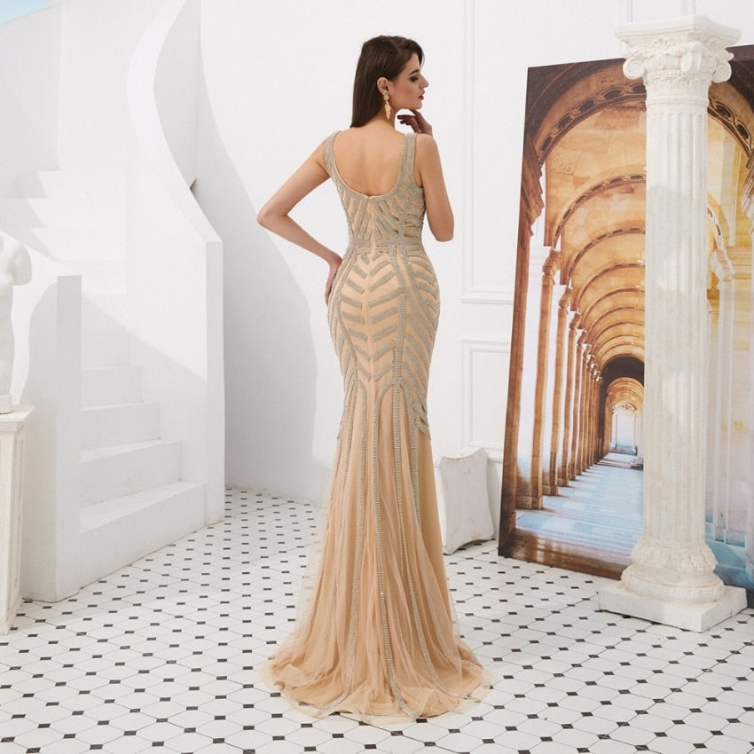 Luxurious Beaded V-Neck Mermaid Evening Dress
