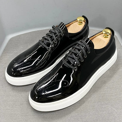 Trendsetting Luxury Casual Lace-Up Comfortable Sneakers