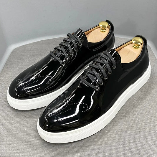 Trendsetting Luxury Casual Lace-Up Comfortable Sneakers