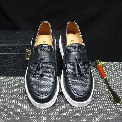 Classy Men's Flat Sole Tassel Loafers