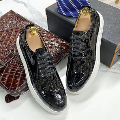 Trendsetting Luxury Casual Lace-Up Comfortable Sneakers