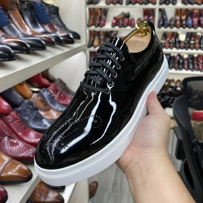 Trendsetting Luxury Casual Lace-Up Comfortable Sneakers