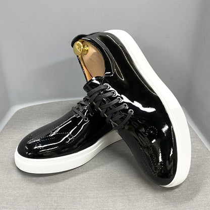 Trendsetting Luxury Casual Lace-Up Comfortable Sneakers